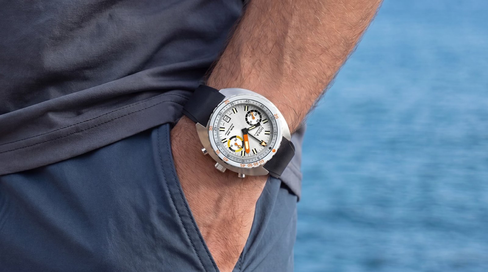 Doxa-Sub-200T-GRAPH-II-Silver-2