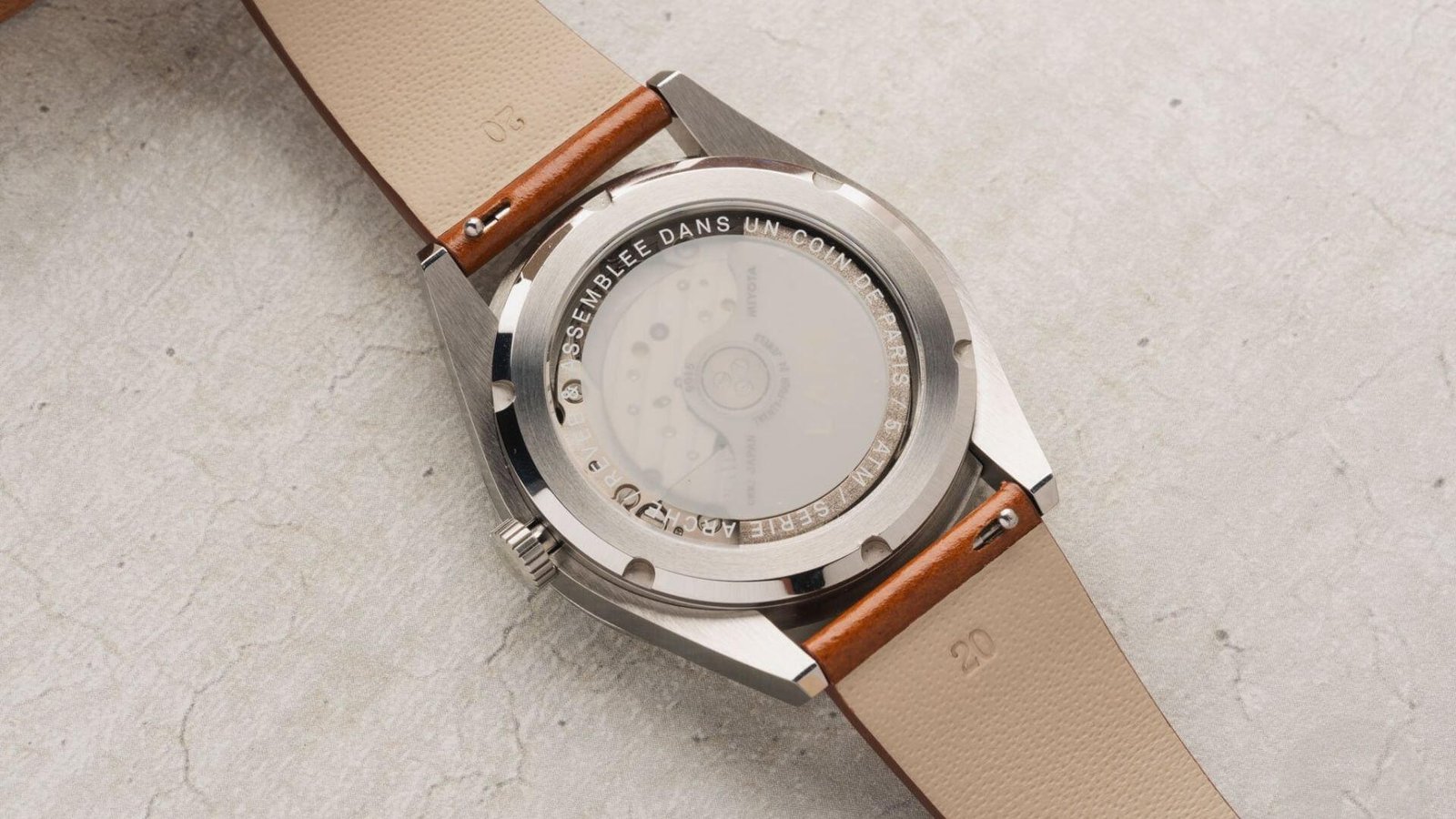 Laps Arche Caseback